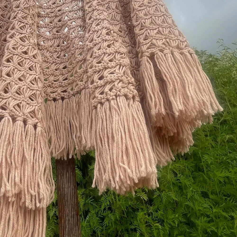 NEW Dreamy Boho One-Size Warm Bone/Cream Cozy Handmade Crochet Fringe Shawl/Cape - Picture 8 of 16